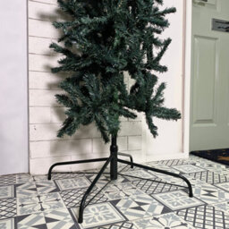 Samuel Alexander 8Ft (2.4M) Indoor Outdoor Artificial Christmas Tree Arch In Green - thumbnail 7