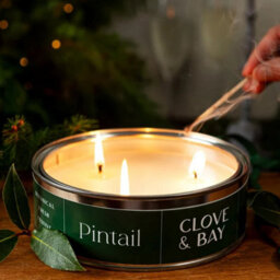 Pintail Candles Grande Triple Wick - Clove & Bay - thumbnail 3