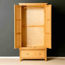 London Oak Double Wardrobe With Drawer - By Roseland Furniture - thumbnail 5