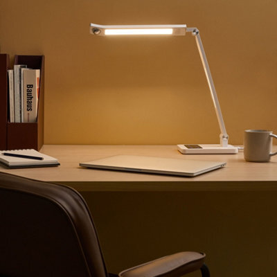 Beliani Led Desk Lamp White - Adjustable Arm, Rotating Shade, Stepless Dimmer, 3 Colour Temperatures - image 1