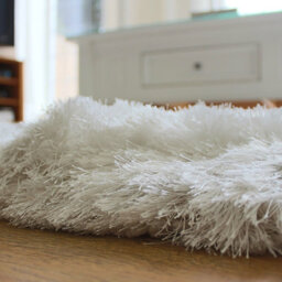 Asiatic Plush White Luxury Shaggy Polyester Rug-140Cm X 200Cm - thumbnail 3