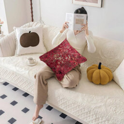 istyle mode Damask Red Embossed Velvet Square Throw Memory Filled Cushion 48Cmx48Cm - thumbnail 5