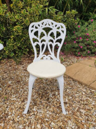 Sh&g Scotney 2 Seat Bistro Set - 3 Piece Round Table & Chairs - White Cast Aluminium With Cream Cushions - Indoor & Outdoor - thumbnail 4
