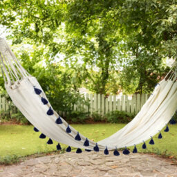 Wyld And Coco Cotton Garden Hammock Beige With Dark Blue Seat, Pom-Pom Detailing, Large W290 X D150 Cm - thumbnail 2
