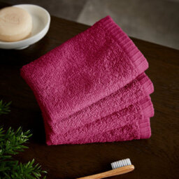 Catherine Lansfield Quick Dry Plain 30X30 Cm Face Cloth 4 Pack Hot Pink - thumbnail 1