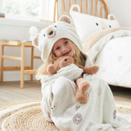 Catherine Lansfield Cosy Bear So Soft Fleece Hooded Blanket Natural - thumbnail 4