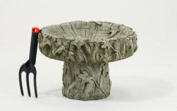 Cute Stone Cast Log Design Birdbath - thumbnail 5