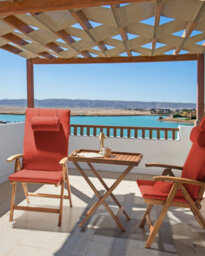 Beliani Set Of 2 Garden Chairs With Cushions Java Premium Acacia Wood Red - thumbnail 2