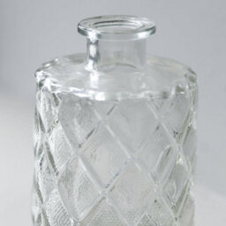 Wholesome Home Small Glass Bottle Neck Vase With Diamond Pattern - thumbnail 2