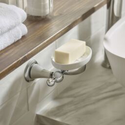 Cooke & Lewis Timeless Chrome Effect Ceramic & Zinc Alloy Soap Dish & Holder - thumbnail 2