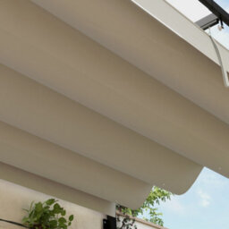 Outsunny 2 X 3(M) Wall Mounted Pergola With Retractable Roof, Khaki - thumbnail 9