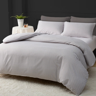 Grace Stripe Super King Duvet Set Premium Microfiber Reversible Superking Duvets Sets 3 Pcs Ultrasoft With Zipper Closure - image 1