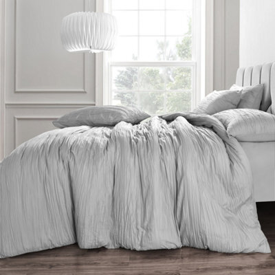 Velosso Elegant Pleated Duvet Cover Set With Pillowcase, Modern Bedroom Decor, Luxury Duvet, Machine Washable And Wrinkle-Resistant - Grey