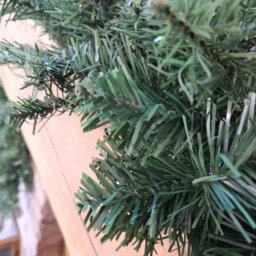 Samuel Alexander 2.7M (9Ft) Plain Green Imperial Pine Christmas Garland - thumbnail 3