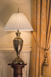 Elegant Grecian Urn Style Table Lamp With Oyster Sheen Shade And Brass Finish - thumbnail 2