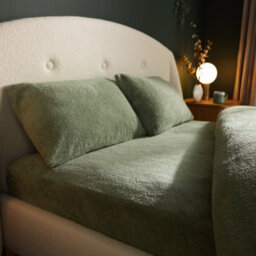 Silentnight Teddy Fleece Fitted Sheet - Sage - King - thumbnail 7