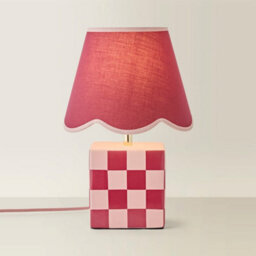 Valuelights Evie Burgundy Ceramic Checkerboard Table Lamp With Scallop Shade And Bulb - thumbnail 3
