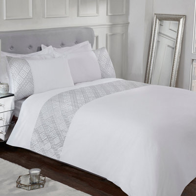 Smart Living Luxury Polycotton Easy Care Bedding Quilt Cover, Textured Duvet Cover Set, Bed Covers - 3D Geo Lurex Jacquard Cuff - image 1