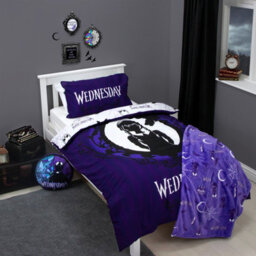 Character World Wednesday Addams Blanket Girls Soft Fleece Kids Purple Throw 100Cm X 150Cm - thumbnail 6