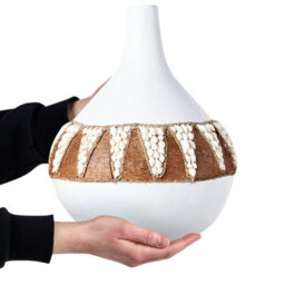 Beliani Handmade White Terracotta Vase 33Cm Rustic Boho Coastal Accent - thumbnail 3