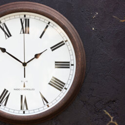 Primrose Outdoor Garden Wall Clock Perfect Time Radio Controlled 38Cm - thumbnail 6