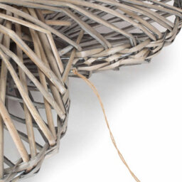 Red Hamper H184 Wicker Large Heart Wreath Grey Wash Finish - thumbnail 2