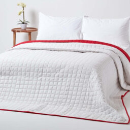 Homescapes Cotton Quilted Reversible Bedspread Red & White, 150 X 200 Cm - thumbnail 4