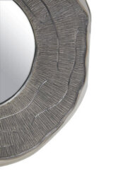 Orsina Small Oak Effect Silver Wall Mirror, 62Cm Round Decorative Wall Mirror, Compact Modern Mirror With Oak Effect - thumbnail 4