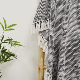 Allure Bath Fashions Audley Chevron Herringbone Throw Blanket - Charcoal Grey, 150 X 200Cm - thumbnail 3