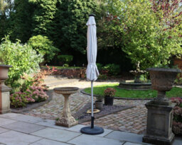 Royalcraft Ivory 2.7M Crank And Tilt Led Strip Parasol (38mm Pole, 8 Ribs) - thumbnail 3