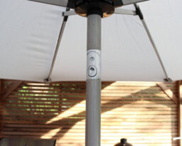 Royalcraft Ivory 2.7M Crank And Tilt Led Strip Parasol (38mm Pole, 8 Ribs) - thumbnail 5