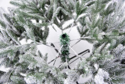 Shatchi 7Ft Frosted Snow Flocked Green Oregon Pine Tips Bushy Artificial Christmas Tree Festive Decorations - thumbnail 4