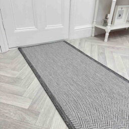 Illusion Indoor/outdoor Hallway Runner Rug - Durable, Reversible & Hardwearing Carpet For Home Or Garden - thumbnail 1