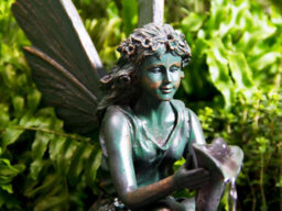 Primrose Fairy On Clam Shell Programmable Solar Powered Garden Water Feature Fountain With Led Lights H30Cm - thumbnail 3