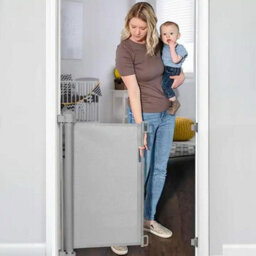 "140Cm Wide Retractable Baby Gate For Stairs Doorways Extendable 55"" Wide Mesh Safety Gate, One-Handed Child & Pet Safety Barrier" - thumbnail 3