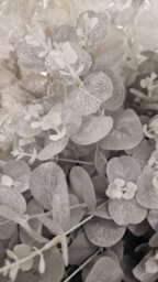 Deenz Set Of 2 Stems Metallic Silk Leaves Eucalyptus Spray Coated In Plastic Artificial Plant Rustic Centrepiece Silver 90X20X8 Cm - thumbnail 3