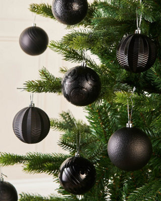 Werchristmas Black Shatterproof Baubles 8 Cm 16 Pack - image 1