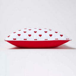 Homescapes Cotton Red Hearts Cushion Cover, 45 X 45 Cm - thumbnail 3