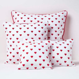 Homescapes Cotton Red Hearts Cushion Cover, 45 X 45 Cm - thumbnail 5