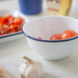 Argon Tableware Enamel Mixing Bowl Set - Blue Rim - 2 Piece Large Enamelware Metal Nesting Kitchen Mixing Bowls - 1.6L & 1.1L - thumbnail 6