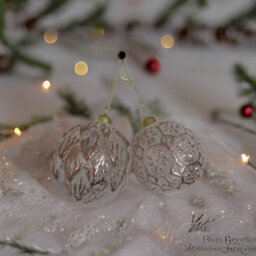 B4E Set Of 4 Pink And Silver Christmas Baubles For Christmas Tree Decorations 18X18X9Cm - thumbnail 4