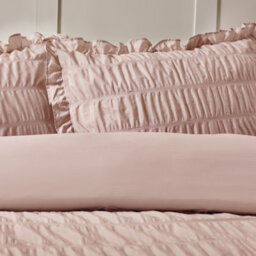 Catherine Lansfield Seersucker Frill Duvet Cover Set With Pillowcase Pink - thumbnail 3