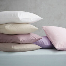 Catherine Lansfield Easy Iron Percale Combed Fitted Sheet 35Cm Depth White - thumbnail 3
