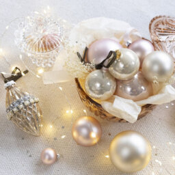 Decoris 2X 24 Mini Glass Christmas Baubles Blush Pink 25mm - thumbnail 3