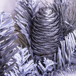 Christmas Tree World 50Cm Decorated Silver Mixed Pine Wreath With White Poinsettia - thumbnail 4