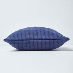 Homescapes Cotton Cable Knit Navy Blue Cushion Cover, 45 X 45 Cm - thumbnail 2