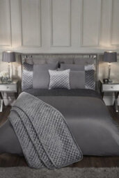 Elysium Duvet Set In Silver Colour