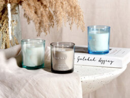 Beliani Set Of 3 Scented Candles Sheer Joy Soy Wax Fresh Notes - thumbnail 2