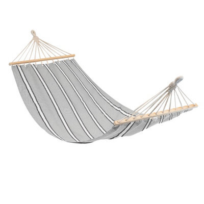 Harbour Housewares Cotton Garden Hammock With Spreader Bars - Grey/white Stripe - image 1