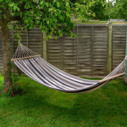 Harbour Housewares Cotton Garden Hammock With Spreader Bars - Grey/white Stripe - thumbnail 7